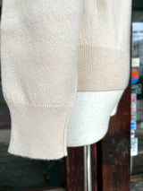 ドルモア　ウールカシミヤ　クルーネックニット　アイボリー